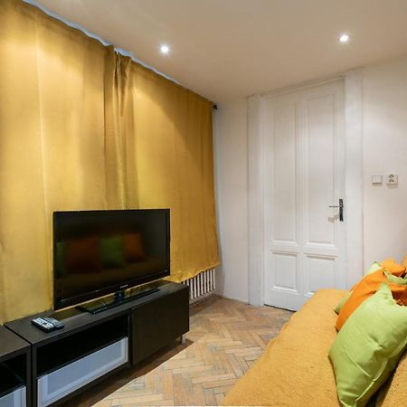 Narodni Apartments Praha Bagian luar foto