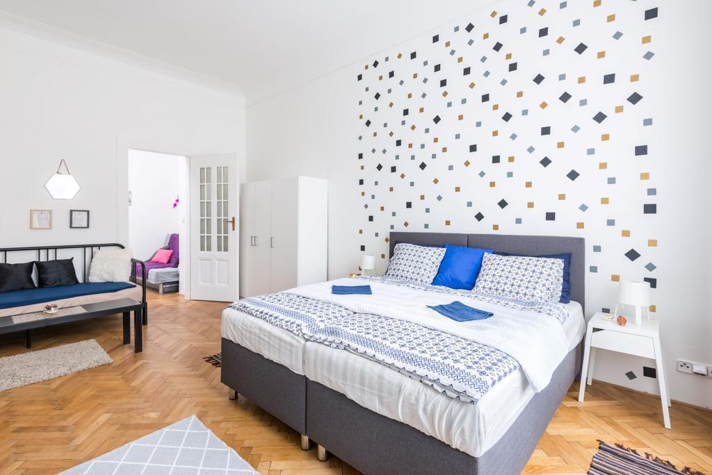 Narodni Apartments Praha Bagian luar foto