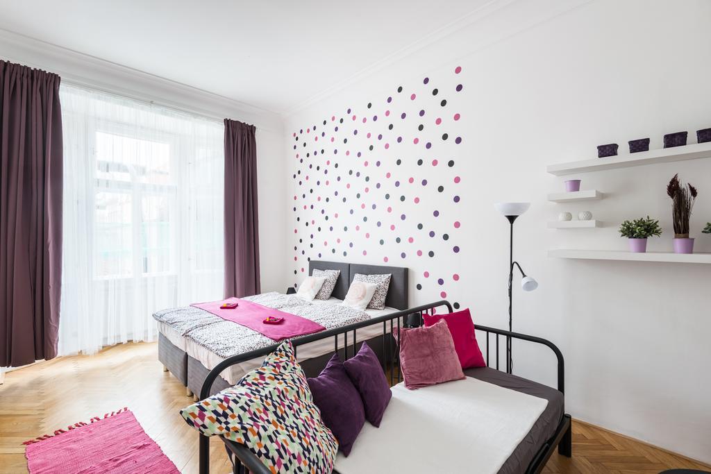 Narodni Apartments Praha Bagian luar foto